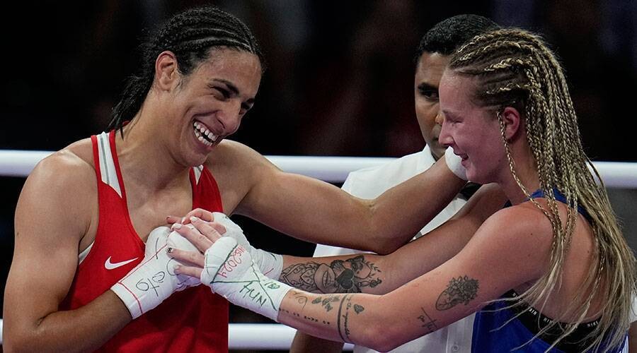 Алжирская боксерша Имана Хелиф защищает свой пол в победе