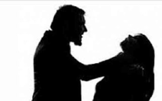 Ужасающий случай домашнего насилия шокирует Алжир