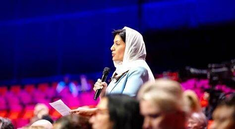 Принцесса Рима поддерживает боксёра Имана Халифа